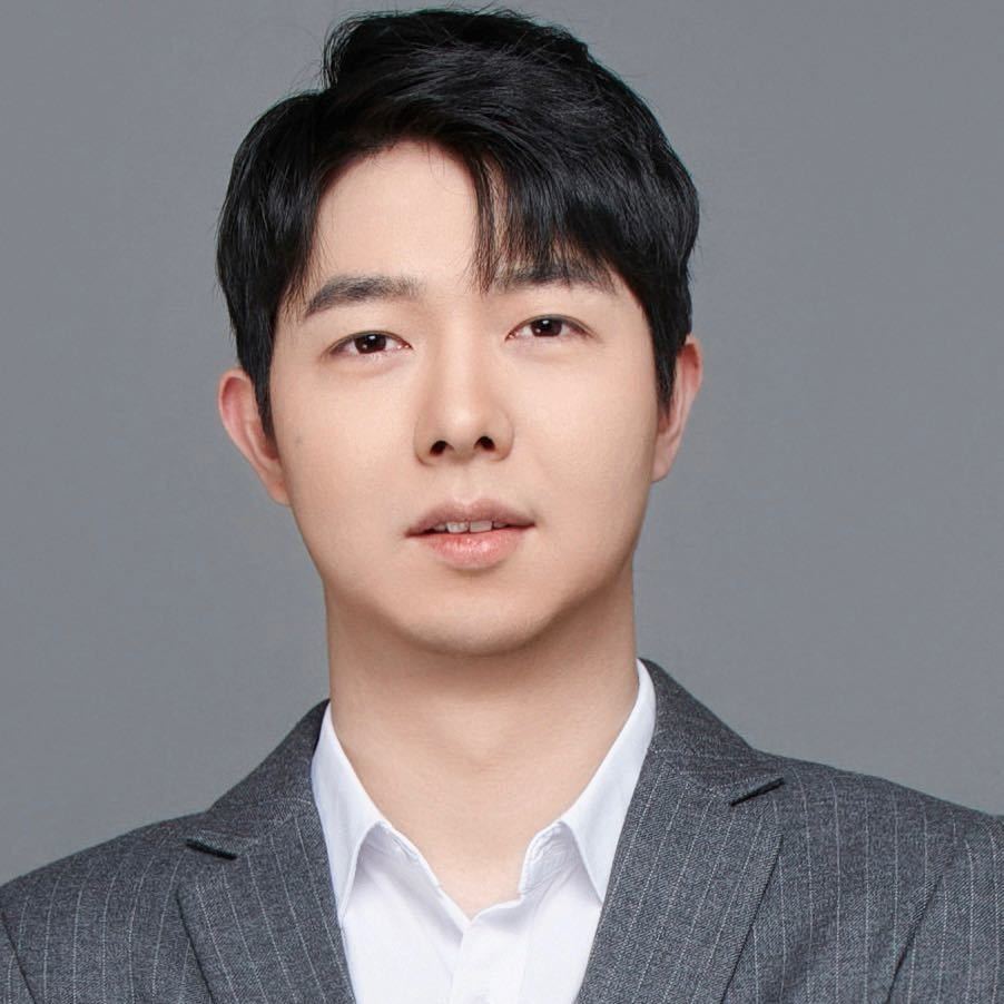 吴兆华个人正式头像